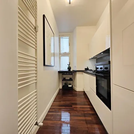 Designed Pop Apartment 2 Bedrooms, 2 Baths In Milan Center - Wifi, Ac, Steps From Subway M1 And M2, Central Station And Airport Connected Exterior foto