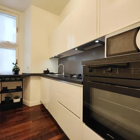 Designed Pop Apartment 2 Bedrooms, 2 Baths In Milan Center - Wifi, Ac, Steps From Subway M1 And M2, Central Station And Airport Connected Exterior foto